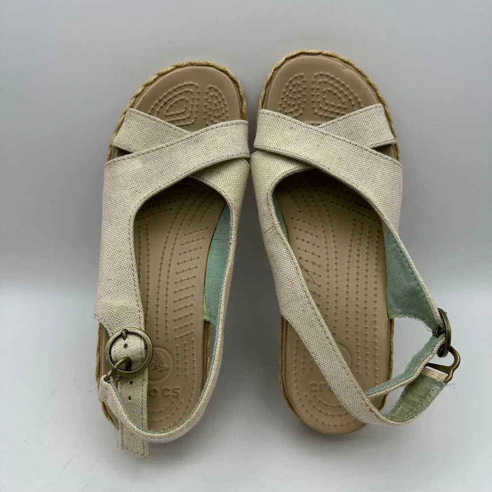 Crocs Leigh Wedge Sandals Women Size 6 Oatmeal Canvas‎ Espadrille Slingback